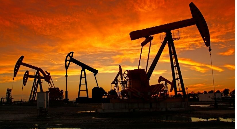 Petrol Fiyatlarındaki Düşüş, Türkiye’nin Enerji Faturasını Hafifletebilir