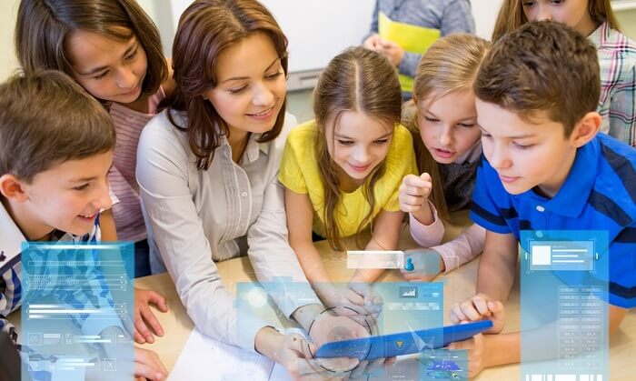 Teknolojinin Eğitimdeki Rolü