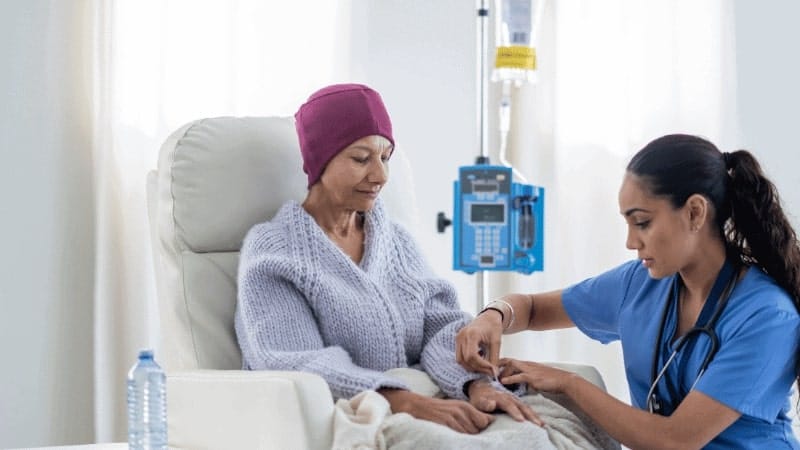 Kemoterapinin Yan Etkileri ve Başa Çıkma Yolları