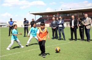 Alaca’da Geleneksel Çocuk Oyunları Şenliği Başladı