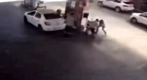 Arnavutköy’de Bıçaklı Atak