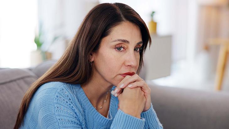 Aşırı Düşünmenin Psikolojik ve Sosyal Etkileri ile Başa Çıkma Yolları