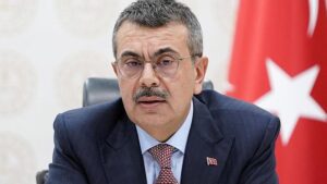 Bakan Tekin: “Değişen yeni dünyada eğitim dönüştü”