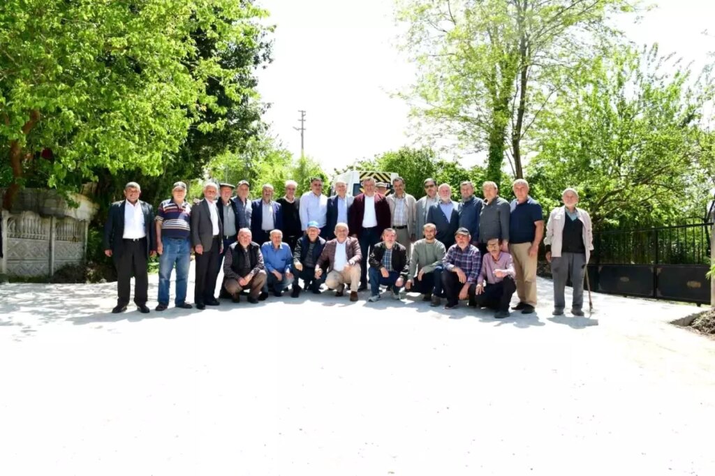 Bazlamaç Mahallesi’nde Yol Çalışmaları ve Teşekkür Yemeği Etkinliği