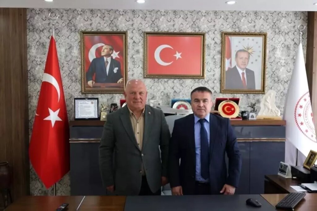 Bilecik Amatör Spor Kulüpleri Federasyonu Başkanı Nusret Tosun’dan İl Müdürü Ramazan Demir’e Ziyaret