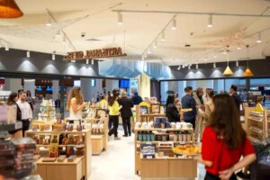 BTA ve Fraport’tan Antalya Havalimanı’nda Yenilikçi Perakende Deneyimi: Relay Mağazası Açılışı