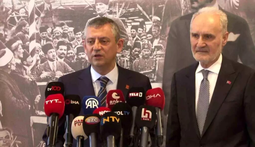 CHP Lideri Özgür Özel’in İstanbul Ticaret Odası Ziyareti ve Güncel Değerlendirmeleri