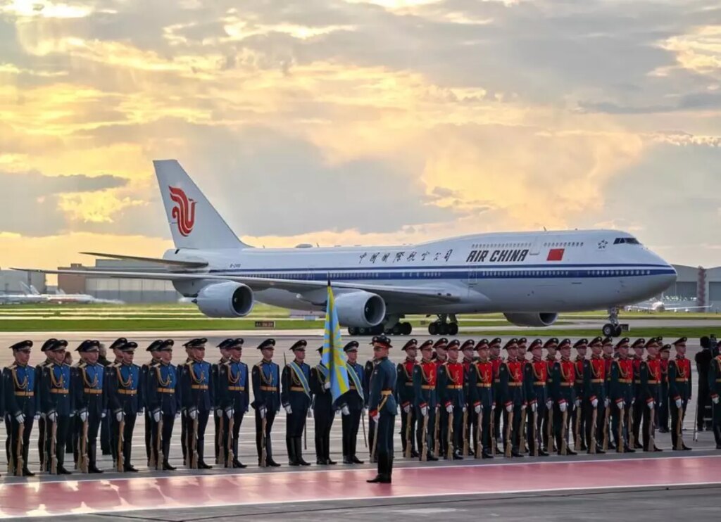 Çin Cumhurbaşkanı Xi: Çin ve Rusya, Komşu Büyük Ülke Bağları İçin Örnek Teşkil Ediyor