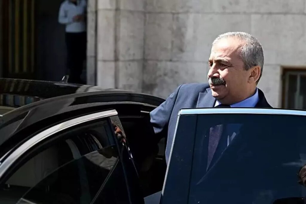 DEM Parti’den “suikast” açıklaması: Sırrı Süreyya Başkan’ın aracında düzenek bulunmuştu, resmi mercilere iletildi