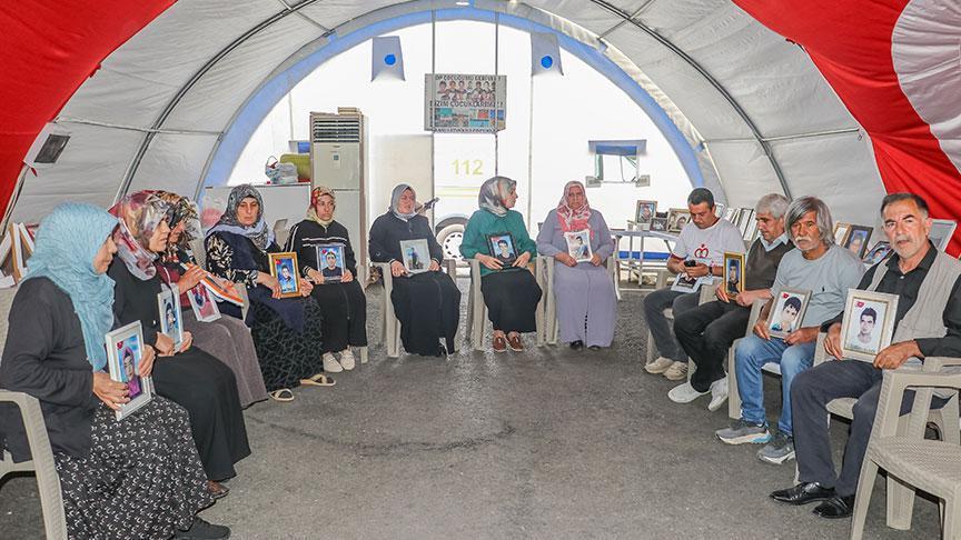 Diyarbakır’da Evlat Nöbeti ve Ailelerin Mücadele Hikayesi
