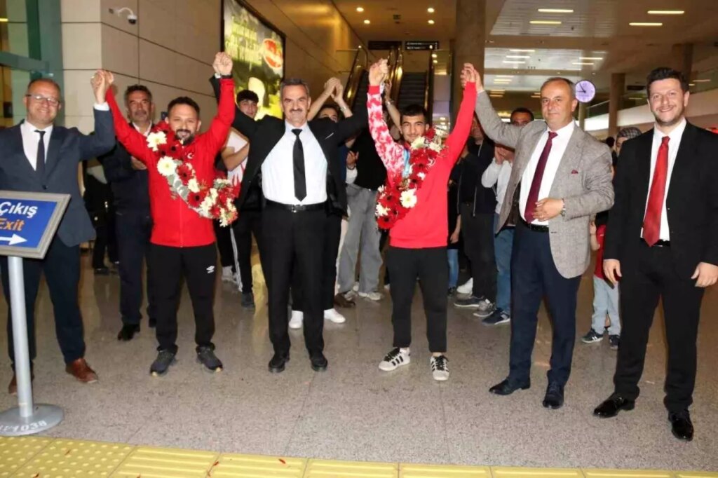 Dünya Yıldızlar ve Gençler Halter Şampiyonası’nda Çankırı’nın Gururu Ramazan Efe Yılmaz