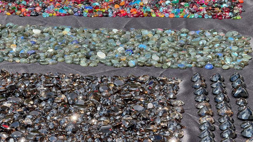 Emniyet Müdürlüğü Kaçakçılık Suçlarıyla Mücadele Şube Müdürlüğü’nden Yüksek Miktarda Kaçak Taş Operasyonu