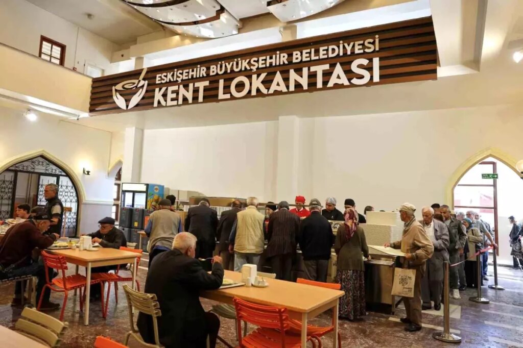 Eskişehir’de Toplumsal Dayanışmanın Güçlenmesine Katkı Sağlayan Kent Lokantaları ve Askıda Yemek Uygulaması