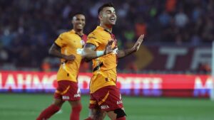 Galatasaray ve Abdülkerim Bardakcı’dan Şampiyonluk Sevinci