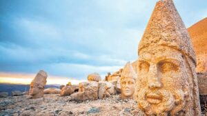 Gece Müzeciliği ile Türkiye’nin Tarih ve Kültür Zenginliklerini Gece Işığında Keşfedin