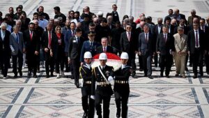 Gençlerbirliği Kulübü’nün Anıtkabir Ziyareti ve Şanlı Kupayla Duygusal Anlar