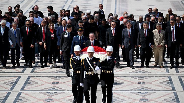 Gençlerbirliği Kulübü’nün Anıtkabir Ziyareti ve Şanlı Kupayla Duygusal Anlar