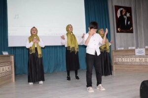 Hakkari’de 12. Arapça Bilgi ve Etkinlik Yarışması Düzenlendi