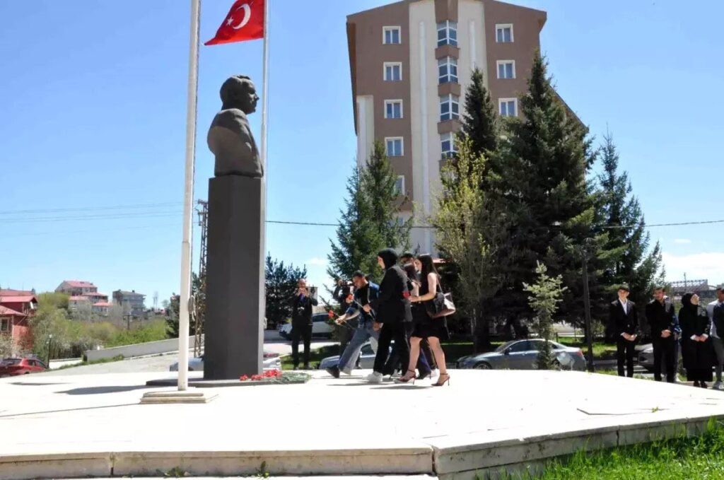 Haydar Aliyev’in 102. Doğum Günü Kars’ta Anıldı