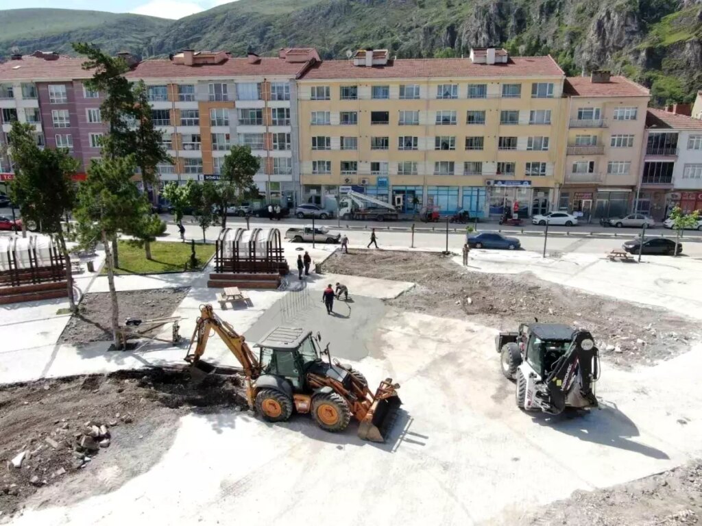 İnönü’nde Resmi Törenler Yeniden Cumhuriyet Meydanı’nda Gerçekleştirilecek