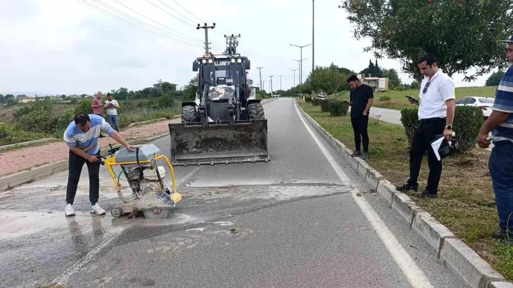 Manavgat’ta Oteller Bölgesine Giden Yolda Tapu Sahipleri Tarafından Kazı ve Trafik Kapatma