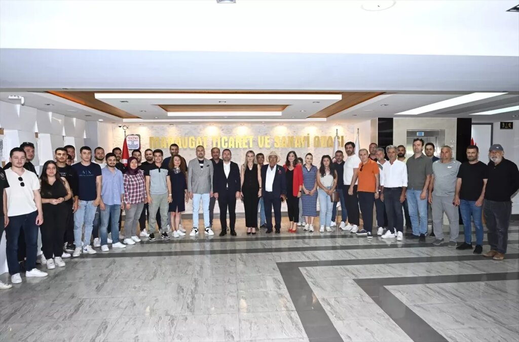 Manavgat’ta Topraksız Çilek Yetiştiriciliği Bilgilendirme Toplantısı Düzenlendi