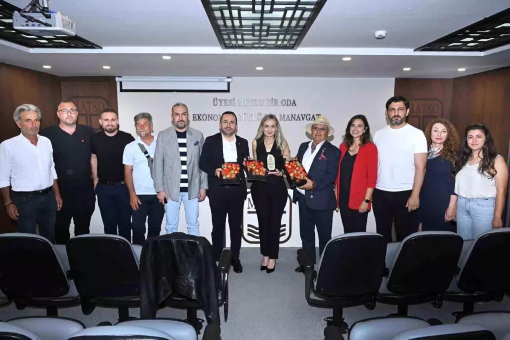 Manavgat’ta Topraksız Çilek Yetiştiriciliği ve Tarım Sektöründeki Gelişmeler