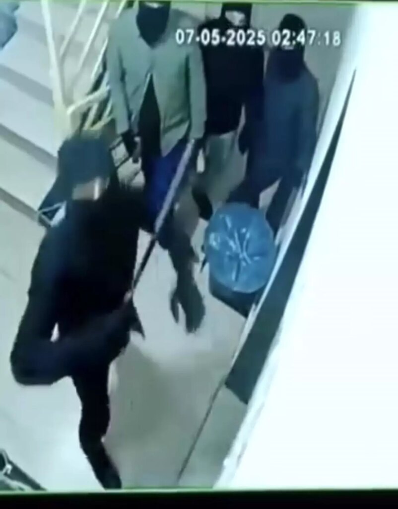 Mardin’de Maskeli Hırsızlık Olayı Güvenlik Kameralarına Yansıdı