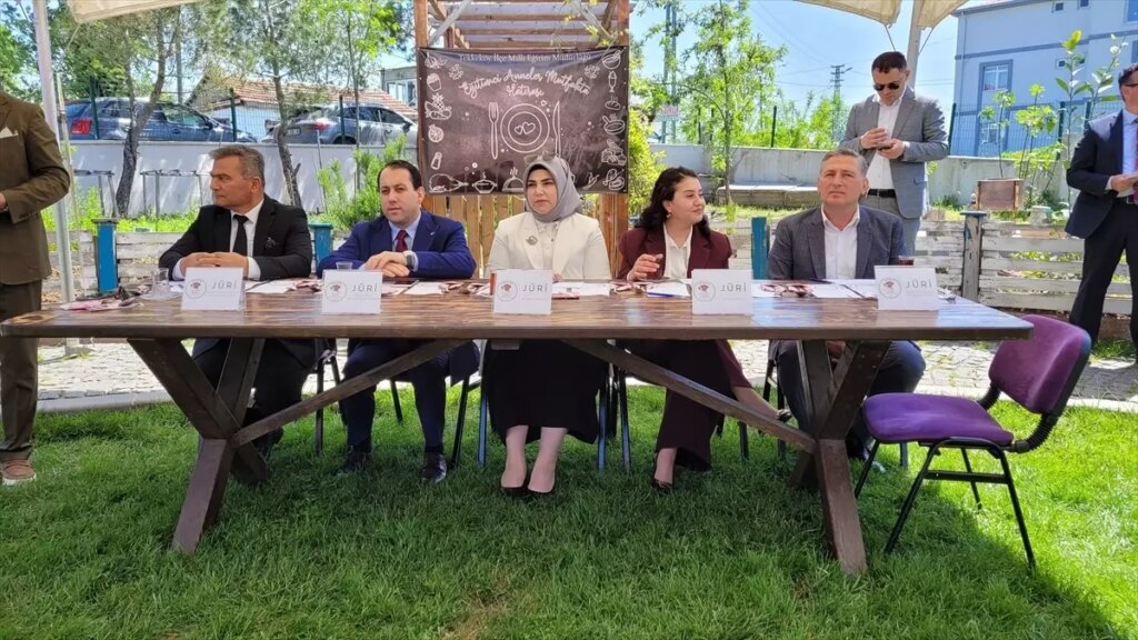 Tekkeköy’de Anneler Günü’ne Özel Mutfak Yarışması ve Etkinliği