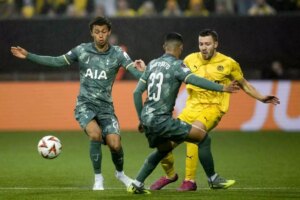 UEFA Avrupa Ligi Finaline Doğru: Manchester United ve Tottenham Yarı Finali Geçti