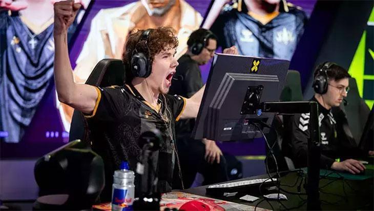 VCT EMEA Ligi 2025 Sezonu Playoff Çeyrek Finalinde Red Bull’un Başarısı