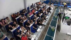 Yalova’da Anneler Günü Çiçek Mezatları Hareketliliği