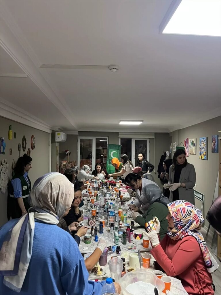 Yeşilay Çorum Şubesinde Kadınlara Yönelik Atölye Çalışması Düzenlendi