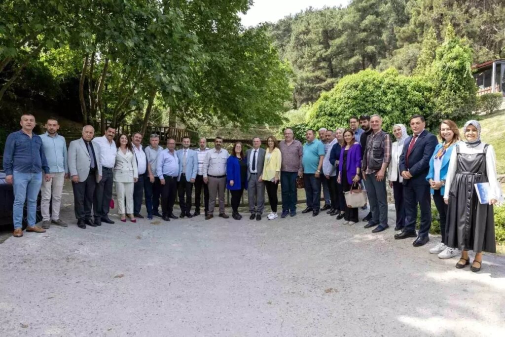 Yunusemre Muhtarlarla Bir Araya Gelerek Hizmetlerimizi Güçlendiriyor