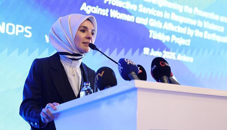 Aile ve Sosyal Hizmetler Bakanı Mahinur Özdemir Göktaş’tan Libya’da Şehit Olan Hava Piyade Albay İsmail Haldun Maden’e Taziye Ziyareti