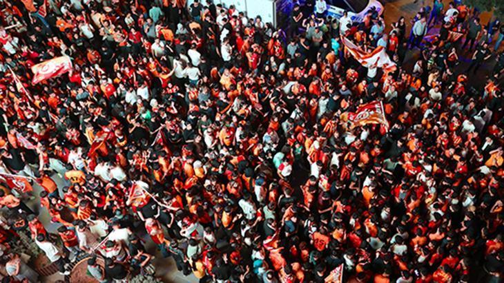 Başkentte Galatasaray Sevinci: Şampiyonluk Kutlamaları Coşkulu Anlara Sahne Oldu