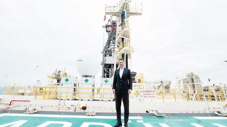 Enerji ve Tabii Kaynaklar Bakanı Alparslan Bayraktar’ın Göktepe-3 Keşif Kuyusu Ziyareti