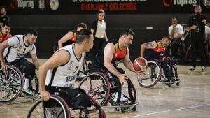 Engelliler Haftası’nda Dostluk ve Dayanışma Vurgusu: Beşiktaş ve Batman Tekerlekli Sandalye Basketbol Takımları Bir Araya Geldi