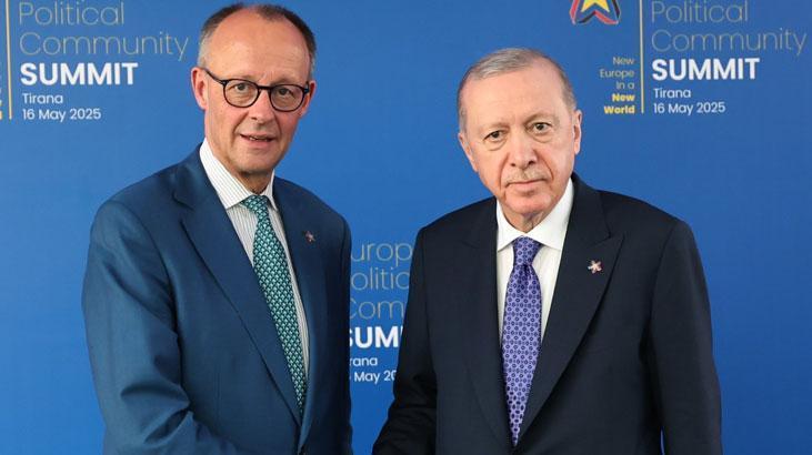 Erdoğan, Avrupa Siyasi Topluluğu 6. Zirvesi’nde Arnavutluk’ta temaslarını sürdürüyor