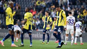 Fenerbahçe’de Yerli ve Yabancı Futbolcular Arasındaki Gerginlik ve Tepkiler