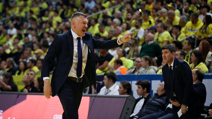 Fenerbahçe’nin Avrupa Kupası Başarısı ve Dörtlü Final Yolculuğu