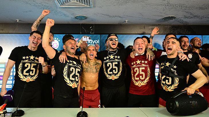 Galatasaray Süper Lig Şampiyonu ve Sevinç Dolu Kutlamalar