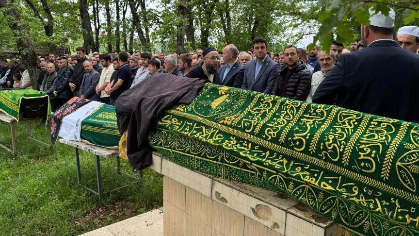 Kozcağı Beldesinde Aile İçi Silahlı Çatışma Sonucu 4 Kişi Hayatını Kaybetti