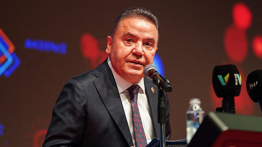 Antalya Belediye Başkanı Muhittin Böcek’e Yönelik Rüşvet Soruşturması ve Görevden Uzaklaştırma Süreci