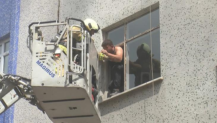 Çobançeşme Mahallesinde Korkutan Yangın Olayı