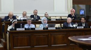 Emine Erdoğan’dan Vatikan’da Kardeşlik Temelli Ekonomi Programı Katılımı