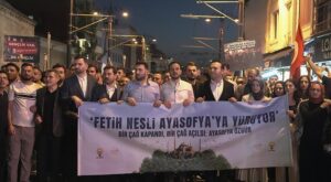 Fetih Nesli Ayasofya’ya Yürüyor: Gençlik ve Millet Birlikte Anıyor