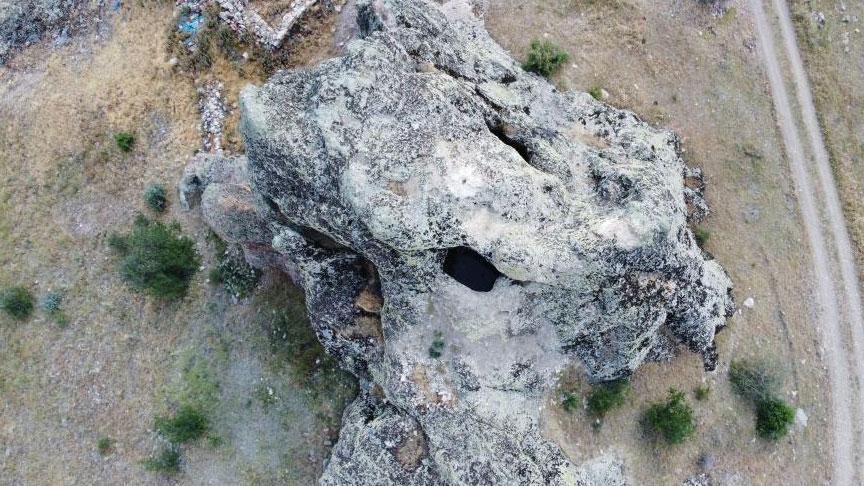 Gelin Kayası: Efsane ve Doğanın Büyüleyici Buluşması