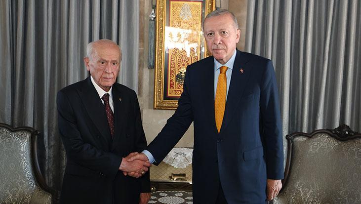 Ahlat’ta Erdoğan ve Bahçeli Görüşmesi ile Kabine Toplantısı Öncesi Diplomatik Yoğunluk