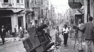 Akşam İstanbul’da Çok Fena Şeyler Oldu: 1955 Şiddet Dalgasının 70. Yılında Tanıklıklar